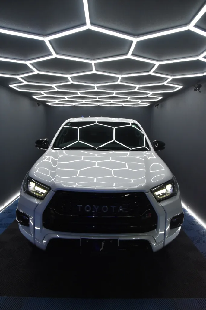 HILUX　オリジナルセラミックコーティング（耐久1年） 横浜市都筑区　カーコーティング専門店　アンクオーレ