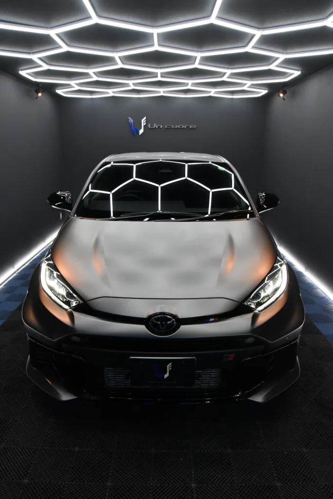 GR YARIS　ハイブリッドセラミックコーティング（耐久2年） 横浜市都筑区　カーコーティング専門店　アンクオーレ