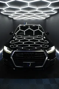 Q7