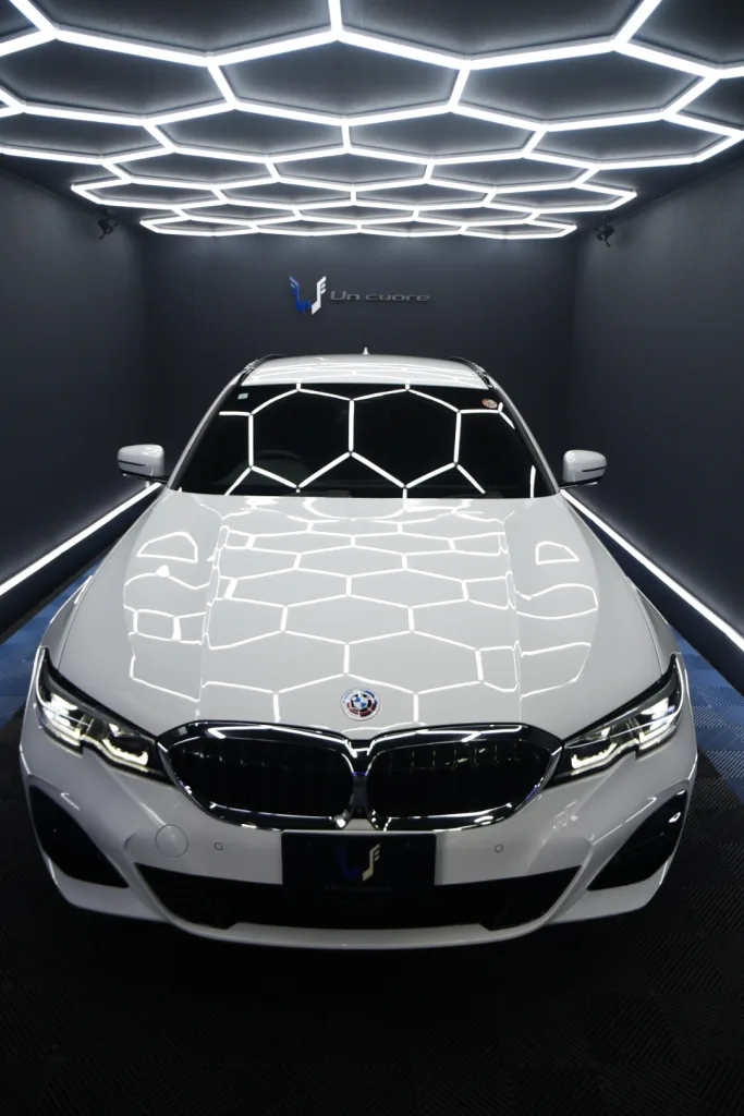 318i